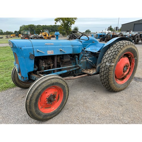 1406 - Fordson Dexta tractor. Runs & drives. On grass tyres. Key in office