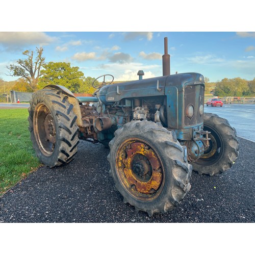 109 - Roadless 4 WD New Performance Major tractor, 1964. In original condition.