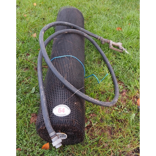 64 - Pump hose and plastic netting