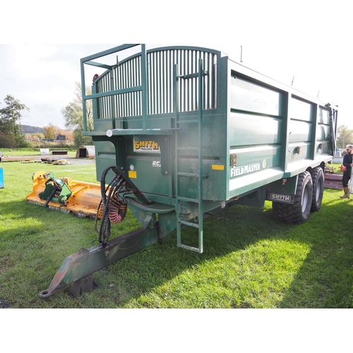 1371 - Smyth Trailers RC22 16ton Field Master twin axle grain trailer. Instruction manual in office
