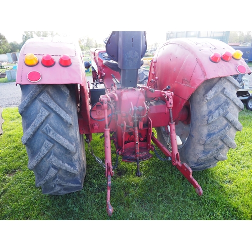 1397 - International 824 4x4 Tractor. Runs and drives. Keys in office