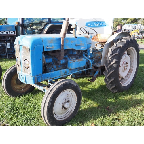 1407 - Fordson Power Major tractor. Runs and drives