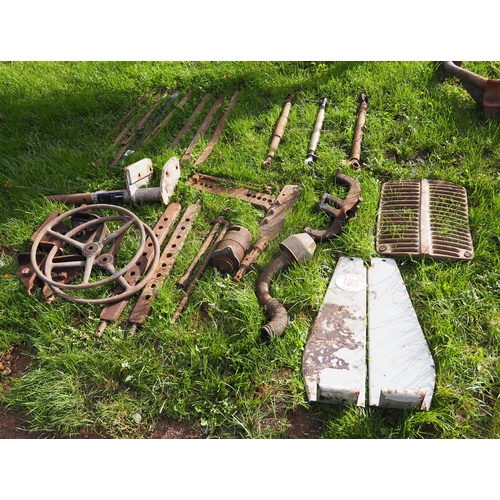 1663 - Large quantity of Massey Ferguson spares