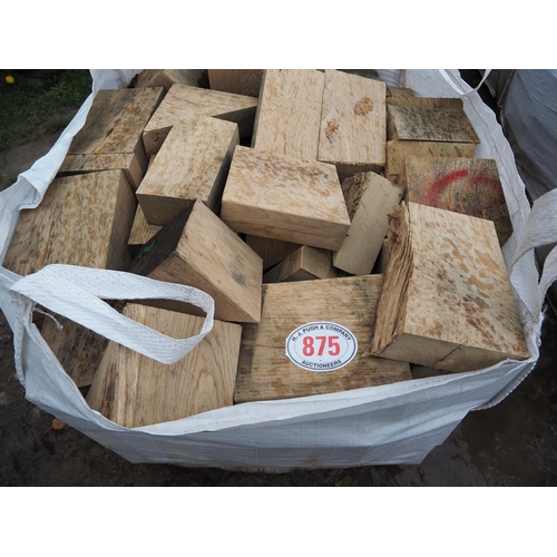 875 - Bag of oak offcuts