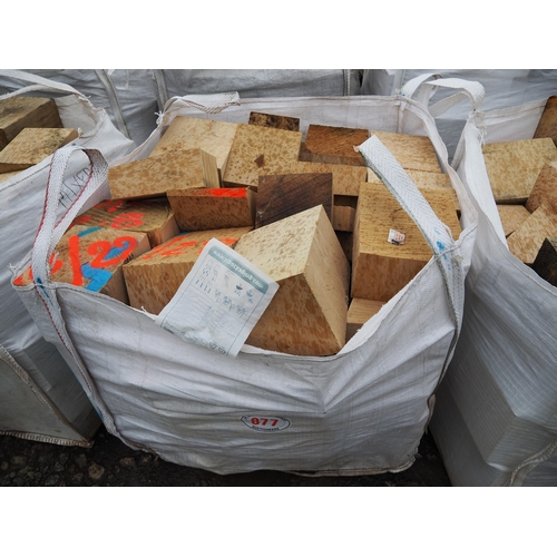 877 - Bag of oak offcuts