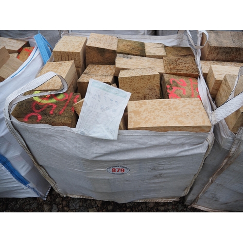 879 - Bag of oak offcuts