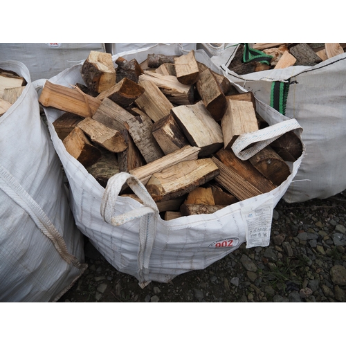 902 - Bag of hardwood offcuts