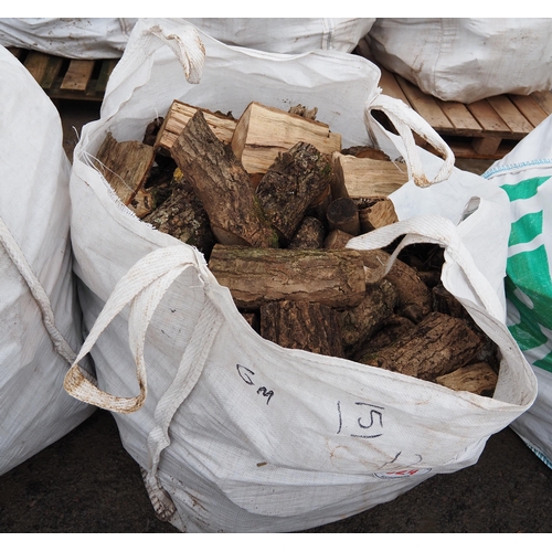 924 - Bag of oak offcuts