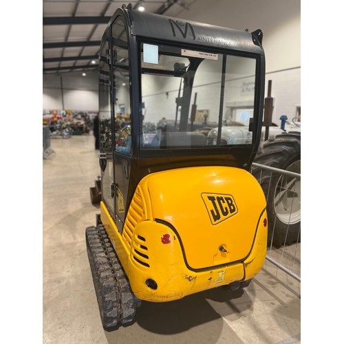 1419 - JCB 8017 mini digger. 2005. Runs & drives. Quick hitch and 2 spare buckets. One owner from new. Show... 