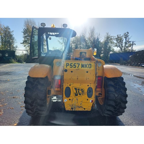 1422A - JCB 530-70 Loader. Runs and drives. Been in regular use. 7800 Hours showing. Reg P557 MKO.