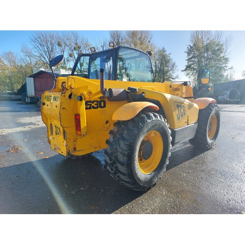 1422A - JCB 530-70 Loader. Runs and drives. Been in regular use. 7800 Hours showing. Reg P557 MKO.