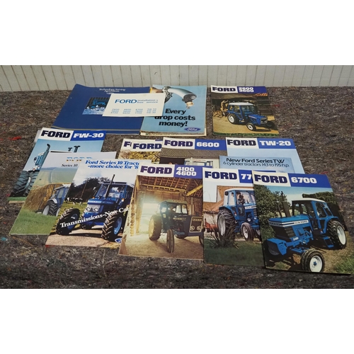 749 - Selection of Ford brochures and leaflets Approx. 20