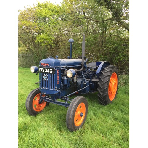 106 - Fordson Major E27N Perkins P6 tractor, 1949. Factory fitted engine. Fitted with high ratio standard ... 
