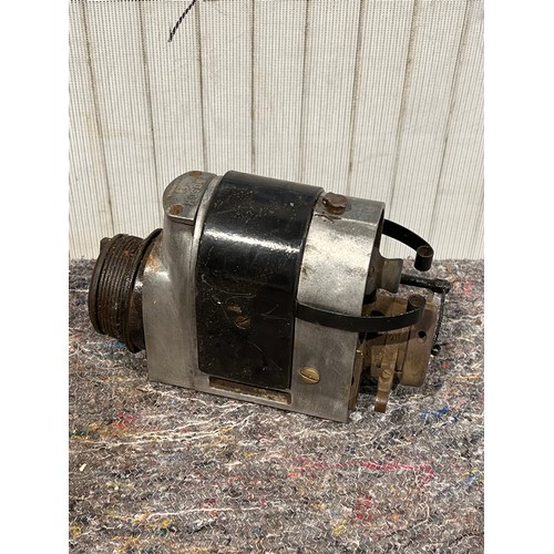 781 - Fordson N Bosch FU4B magneto