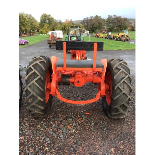 121 - Allis Chalmers Model B tractor. 1951. Barn stored. Engine turns, new front tyres, rear old tread Fir... 