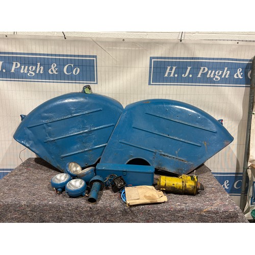 995 - Pair of Fordson Major wings, tool box, starter motor and lights