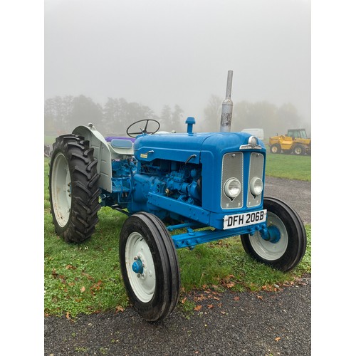 127 - New Performance Super Major tractor. 1964 Complete overhaul 2010, resprayed, 2 new front tyres. 35 H... 