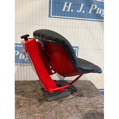 764 - Massey Ferguson spring suspension seat. Refurbished with a new leatherette cover. To suit Massey Fer... 