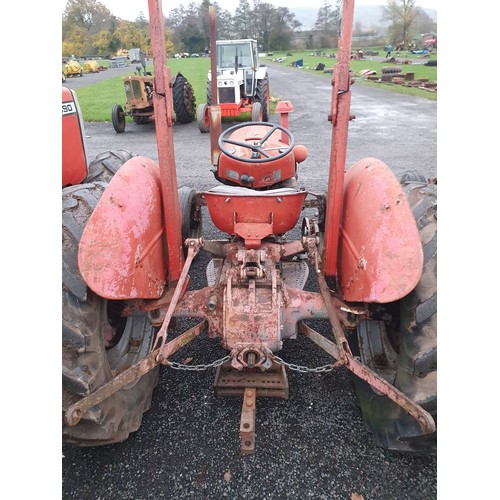 113 - Massey Ferguson 35 tractor. Runs and drives.