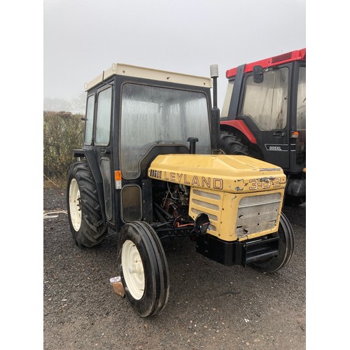 158 - Leyland 302 tractor 1981. Engine has been overhauled, new fuel pump and injectors. Full glass cab. V... 