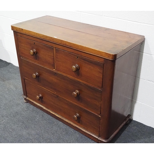 50 - Victorian mahogany chest with 2 short and 2 long drawers 32