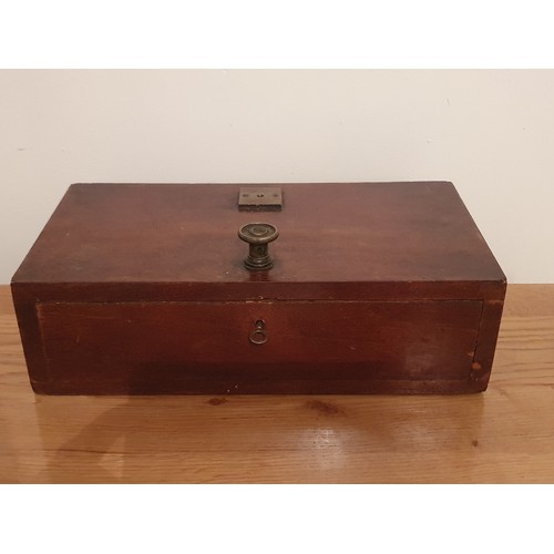 110 - Vintage jewellers scales in mahogany case