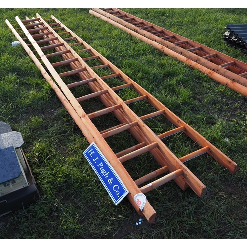 38 - Wooden ladders - 3