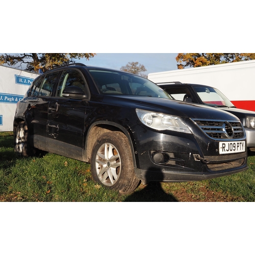 1115 - VW Tiguan 2.0l. Good engine. Reg. RJ09 PTY. Keys in office. V5