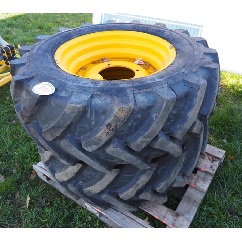 1154 - Wheels and tyres 405 x 70 - 24