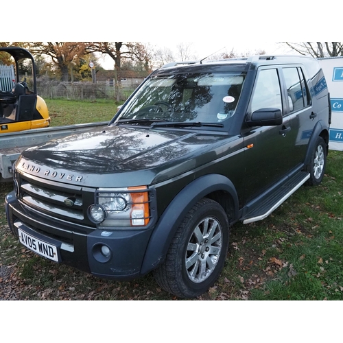 1200 - Land Rover Discovery 3 TDV6. Runs and drives. 190000 miles. MOT. Reg. AV05 WND. V5 and keys in offic... 