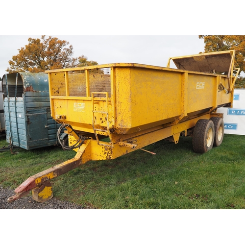 983 - ECE tandem axle, 14 ton trailer, hydraulic tail gate