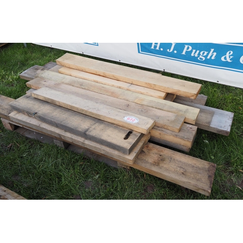 672 - Pallet of short oak beams