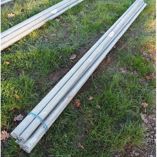 854 - 10ft Aluminium scaffold poles - 10