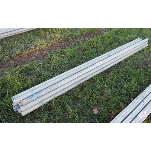 860 - 8ft Aluminium scaffold poles - 10