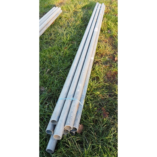 863 - 10ft Aluminium scaffold poles - 10