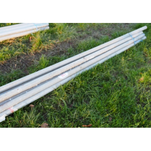 867 - 12ft Aluminium scaffold poles - 10