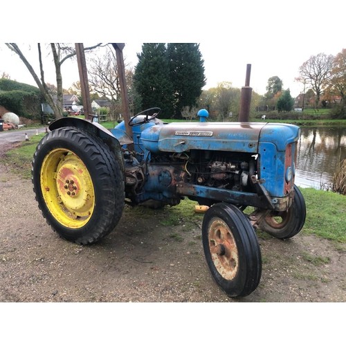 1027 - Fordson Super Major tractor. Good running order.