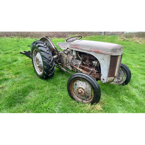 1072 - Ferguson TEA 20 tractor. Original condition. 2 Owners from new.