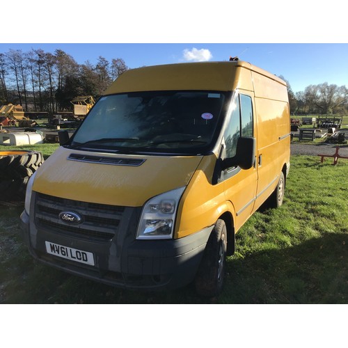 1152 - Ford Transit Van. Runs and drives. Showing 154,000 miles. MOT 27/10/23. Reg. MV61 LOD.