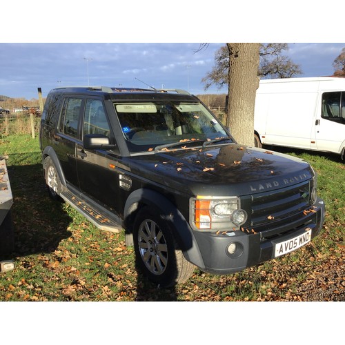 1200 - Land Rover Discovery 3 TDV6. Runs and drives. 190000 miles. MOT. Reg. AV05 WND. V5 and keys in offic... 