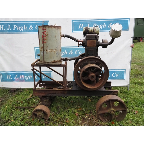 100 - Lister single cylinder 6hp stationary engine on 4 wheel trolley. S/n 65858. Was running when stored.... 