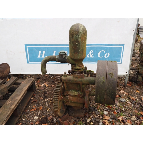 81 - Water pump believed to be Amanco