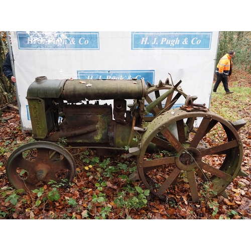 112 - Fordson standard petrol paraffin tractor.  Steel wheels and rear spade lugs. Spares or repairs