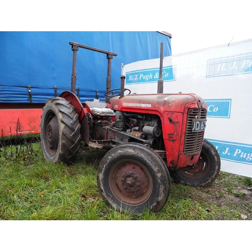 478 - Massey Ferguson 35X tractor. 1963. Runs and drives. S/n MY326985. Fitted with 3 cylinder engine. Sho... 