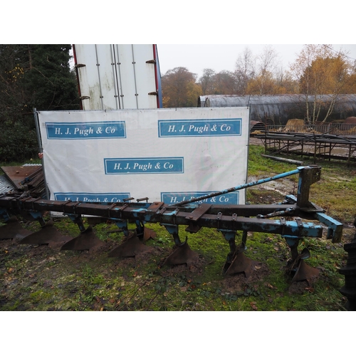 480 - Lemken type R8/20/420 8 furrow conventional plough