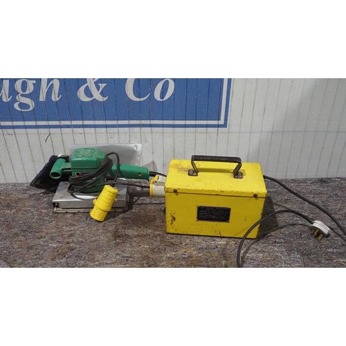 570 - Hitachi ½ sheet sander 110v and transformer 240/110v