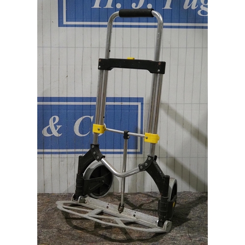 572 - Folding sack truck