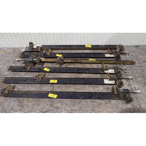 591 - Sash clamps 30