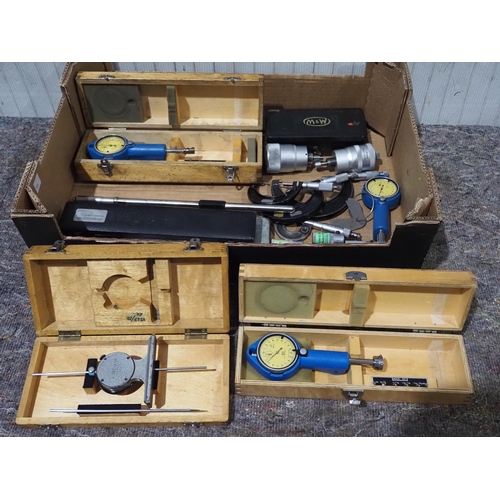 656 - Box of bore gauges/micrometers, sine bar and other gauges