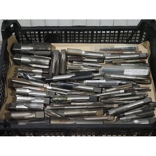 657 - Tray of taps, BSP, UNC and others